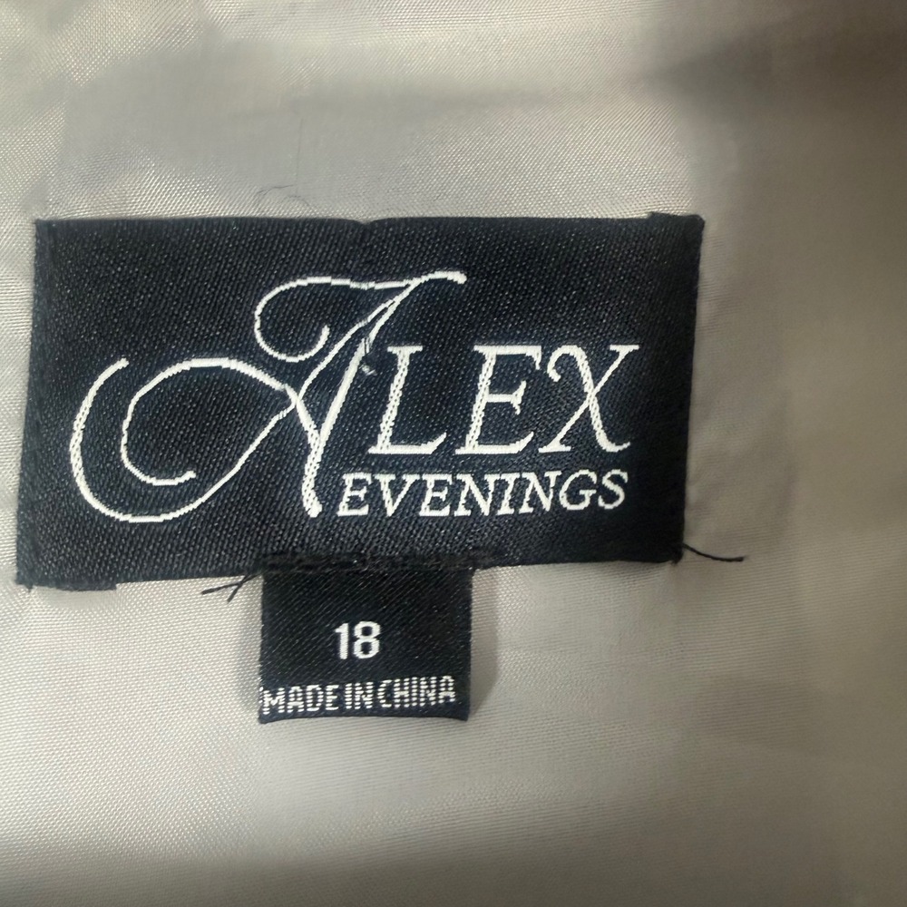 Alex Evenings Gown Women 18 Silver Metallic Brocade Ball Gown Formal Wedding - Picture 5 of 9